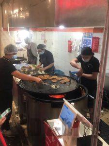 城市集市・里弄 葱油饼の屋台